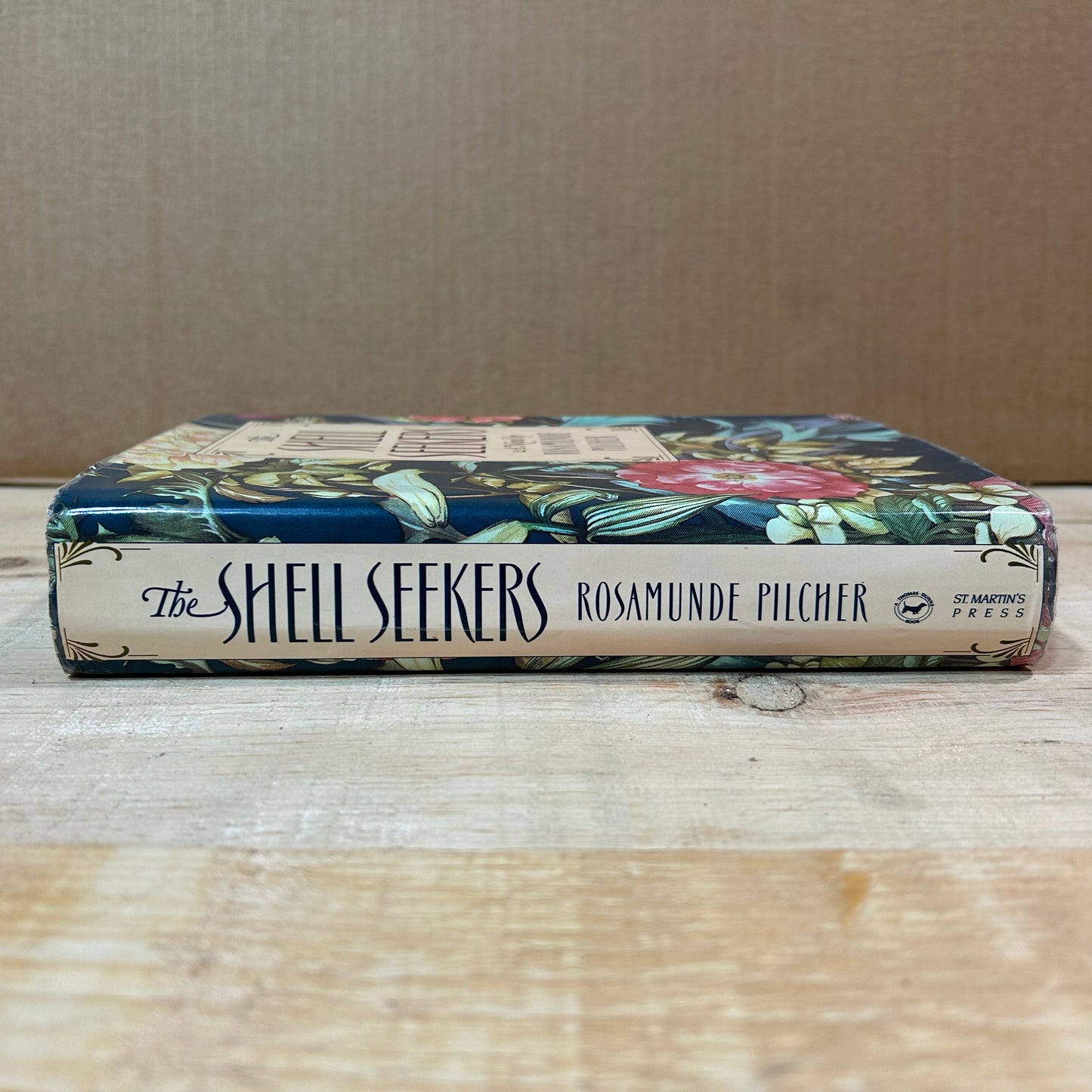 The Shell Seekers - A Novel by Rosamunde Pilcher 1987 Vintage Hardcover