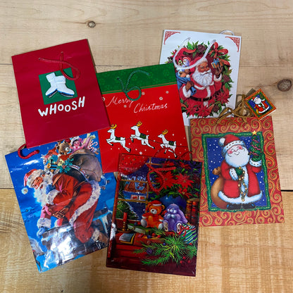 6x Medium Sized 9x7 Holiday Gift Bags Various Christmas Theme Designs