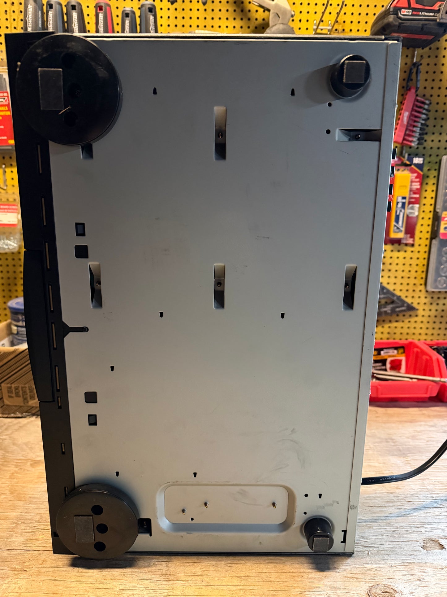 TOA DT-920 AM/FM Synthesizer Stereo Tuner (Not Tested)