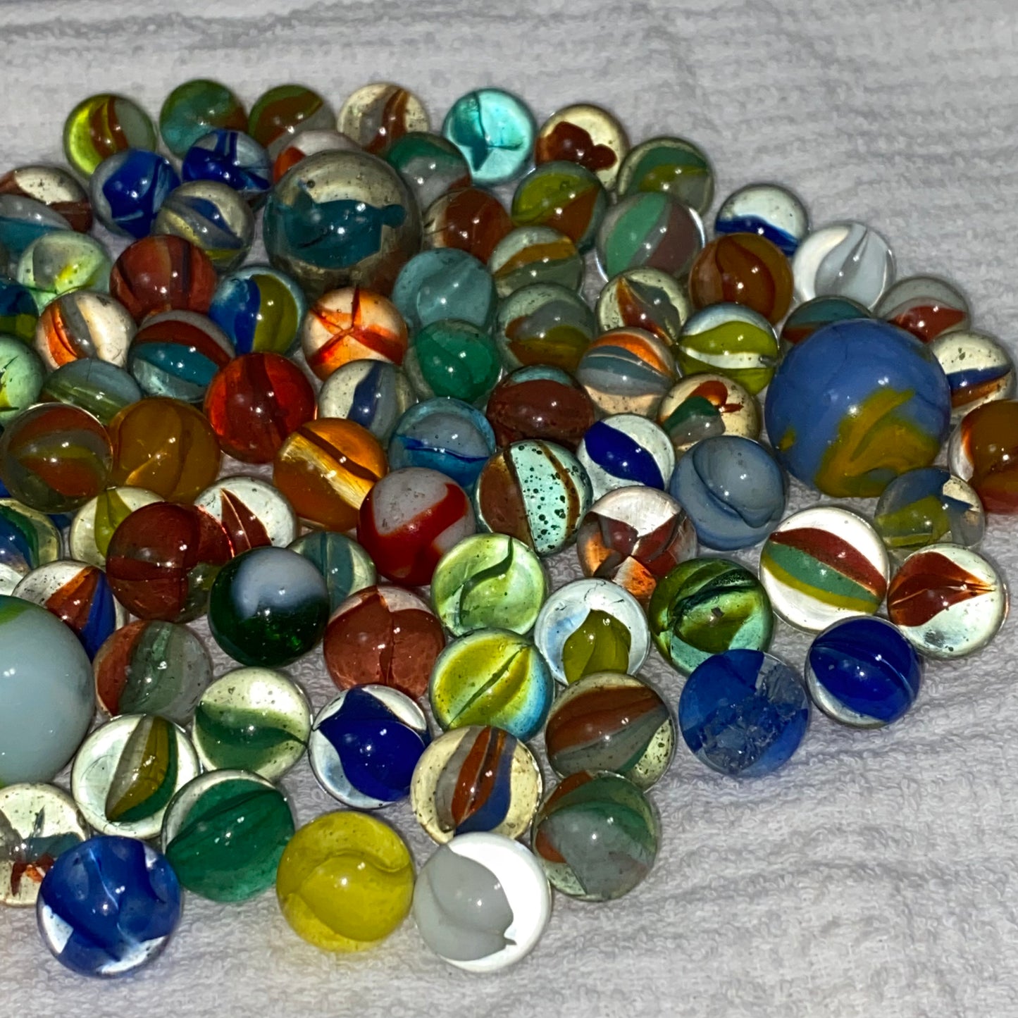 101 Montrose Marbles - Vintage Used Bag of Marbles 12/10 Japan w Red Leather Bag