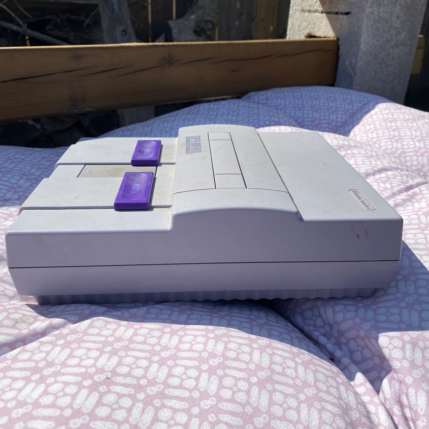 Super Nintendo SNES SNS-001 Console + 1 Controller and Cables